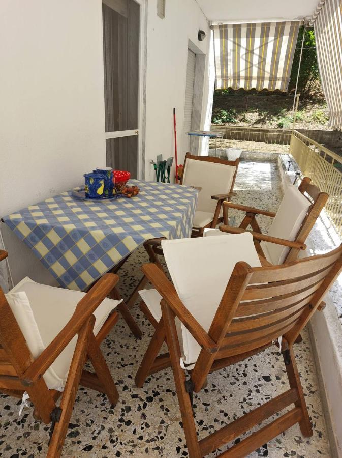 Luminosa Village Apartment Nea Iraklitsa エクステリア 写真