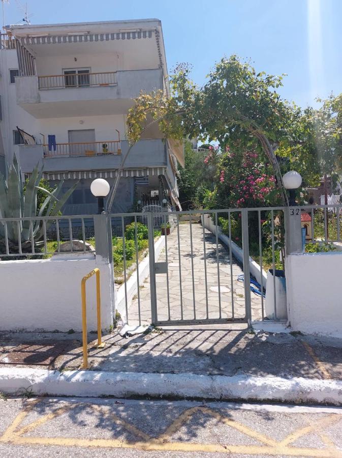 Luminosa Village Apartment Nea Iraklitsa エクステリア 写真